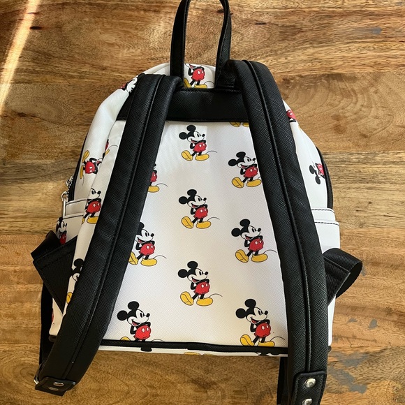 Mickey Mouse Disney Loungefly Backpack - Picture 2 of 8